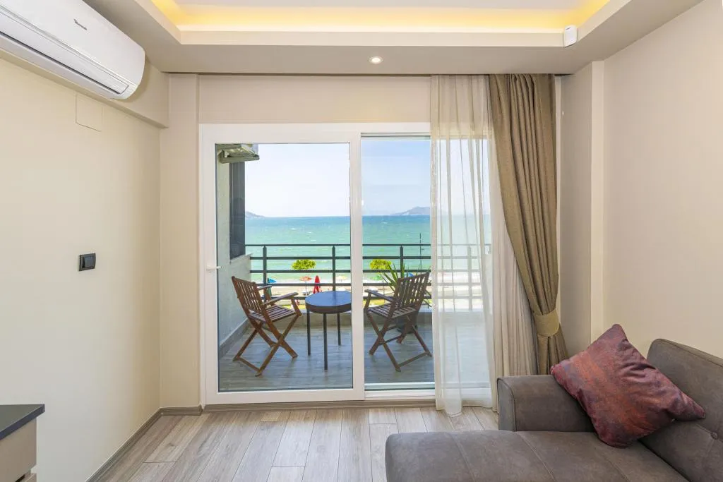 Sea Breeze Suite
