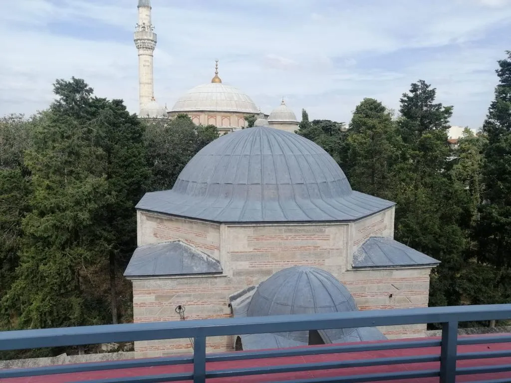 Balkonlu Çift Kişilik Double Yataklı Oda