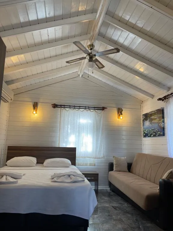 Bungalow 3 Kişilik Oda,Bahçe Manzaralı
