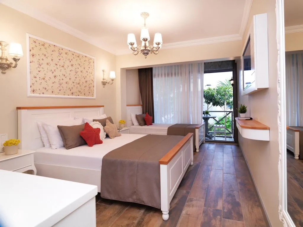 Bağlantılı Oda,Bahçe Manzaralı