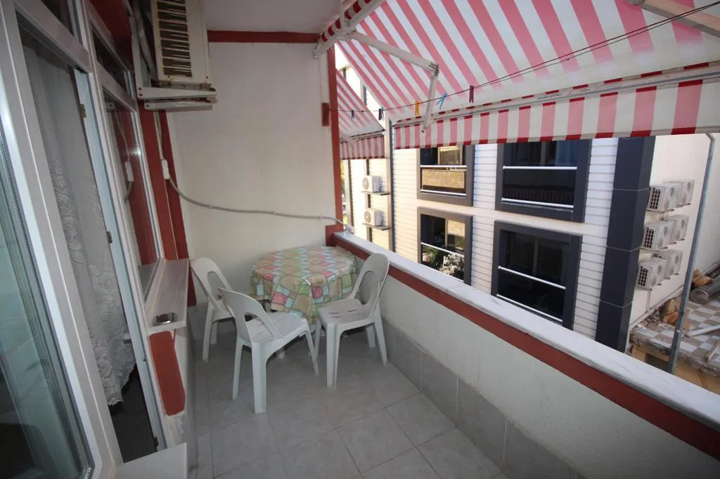 Apart Oda,Sokak Manzaralı,Balkonlu