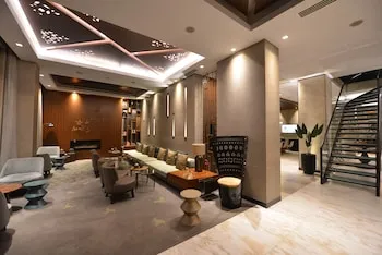 Waxwing Hotel