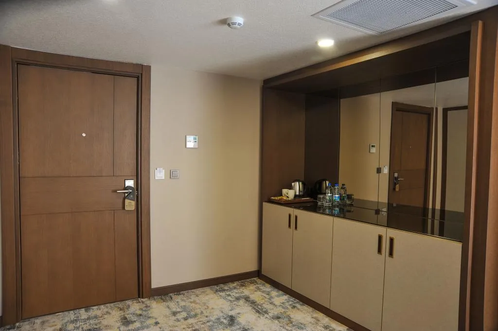 Suite,Sokak Manzaralı
