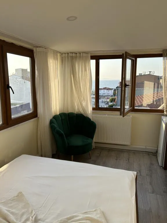 Deluxe Suit 1+1 Oda,Deniz Manzaralı,Klimalı