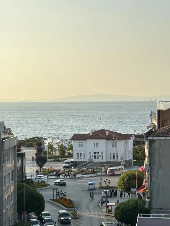 Deluxe Suit 1+1 Oda,Deniz Manzaralı,Klimalı