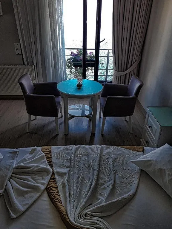 Deluxe Oda,Deniz ve Havuz Manzaralı,Balkonlu