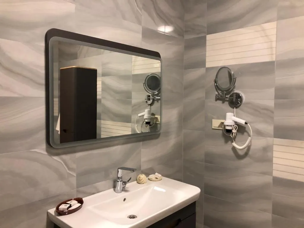 Deluxe Oda,Deniz ve Havuz Manzaralı,Balkonlu