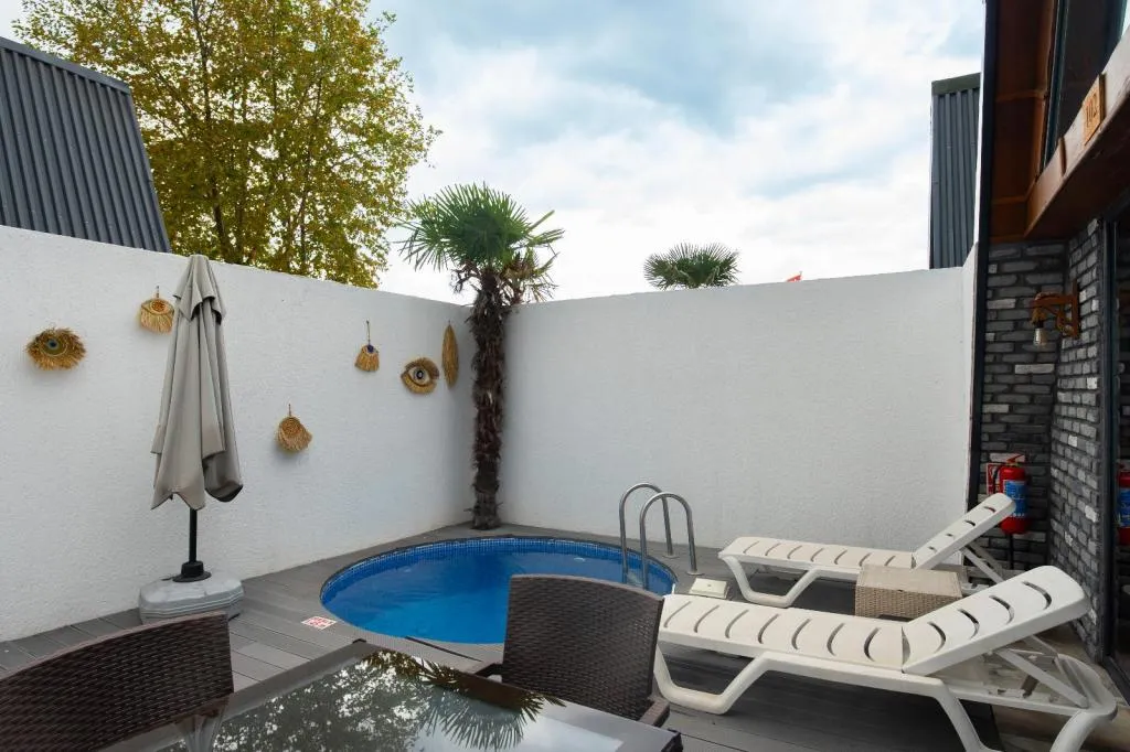 Özel Havuzlu Müstakil Bungalov
