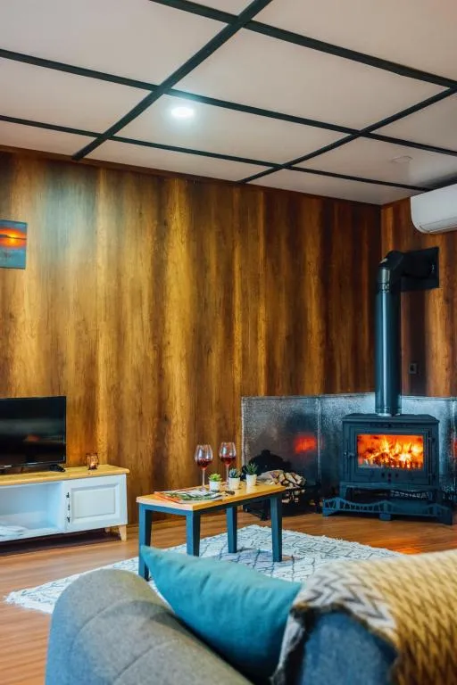 Göl Manzaralı Suit Bungalov
