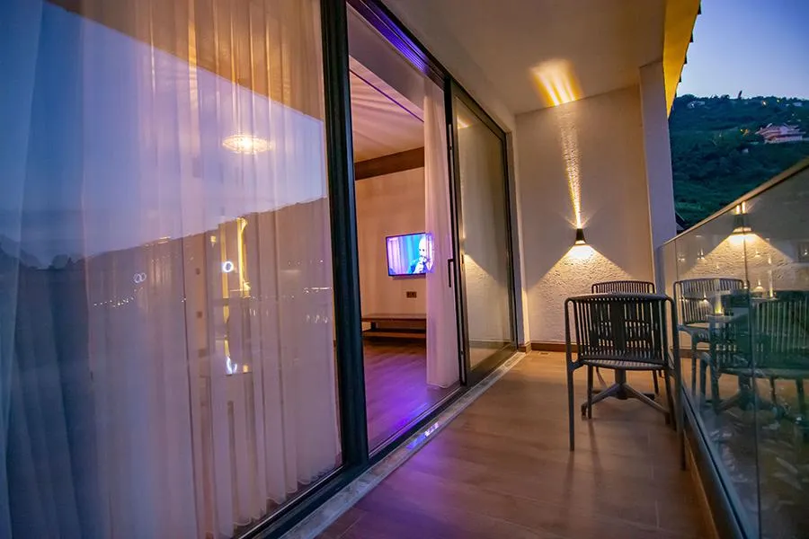 Suite,Dere Manzaralı,Özel Bahçeli