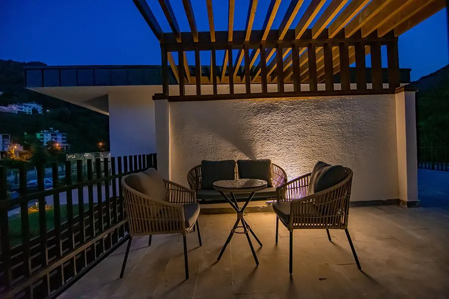 Deluxe Jakuzili Suite,Dere Manzaralı,Şömineli ve Jakuzili
