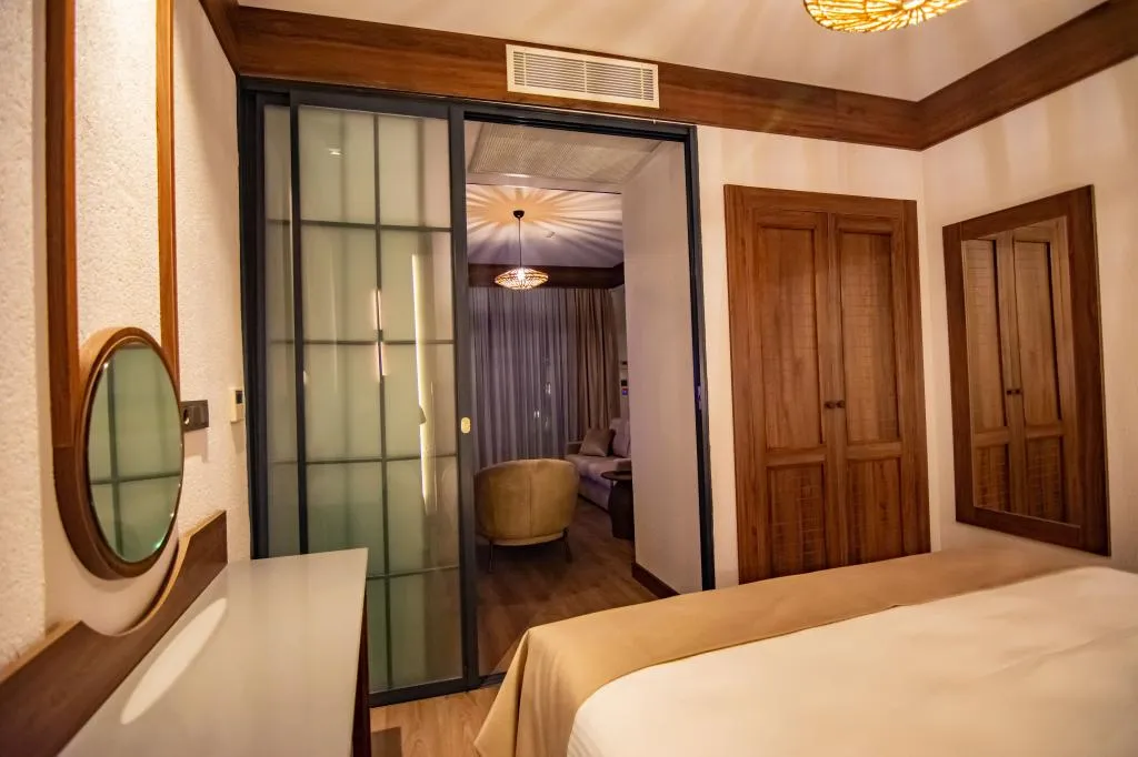 Suite,Göl Manzaralı,Teraslı