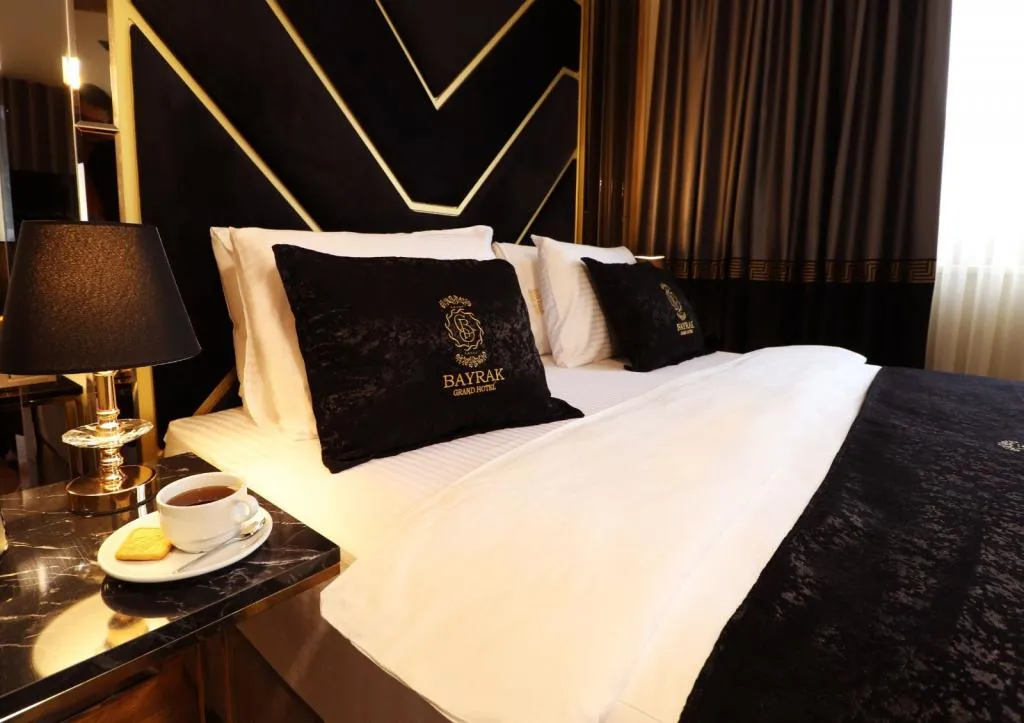 Suite,Dağ Manzaralı