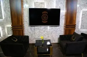 Bayrak Grand Hotel