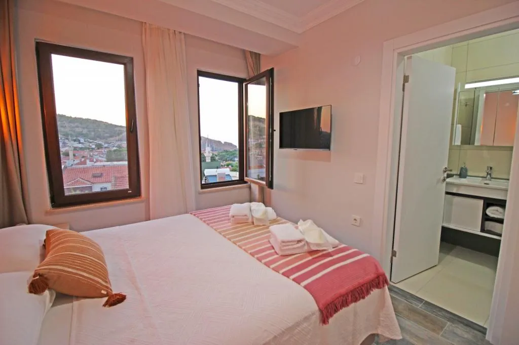 Deluxe Double Deniz Manzaralı Oda