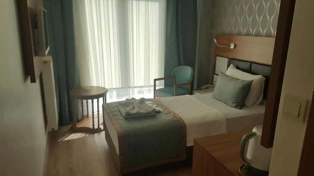 Tek Kişilik,Şehir Manzaralı