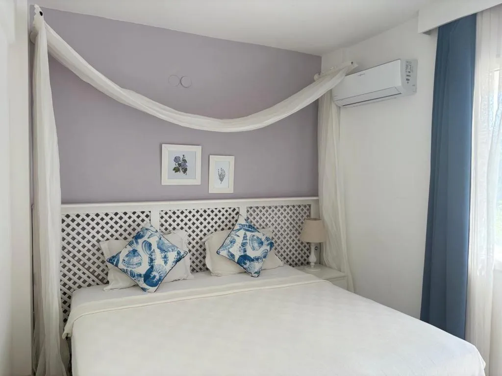 Deluxe Oda-Balkonlu,Bahçe Manzaralı,Balkonlu