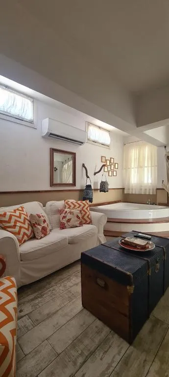 Jakuzili Suit Oda,Bahçe Manzaralı,Jakuzili