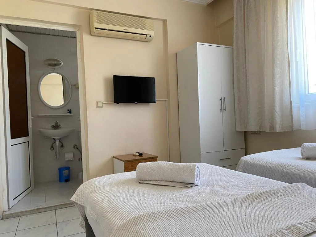İki Tek Yataklı Oda
