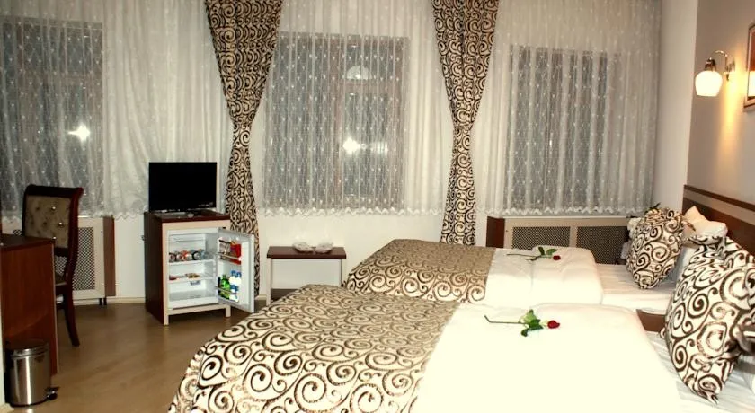 Standart Dört Kişilik Oda