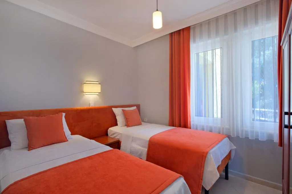 İKİ YATAK ODALI DAİRE ( BALKONLU )