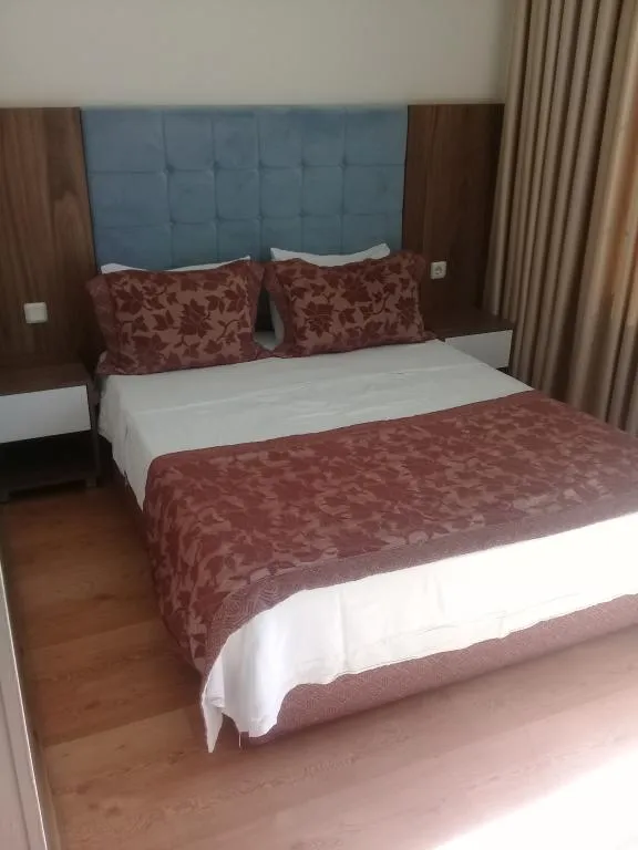 Tek Kişilik,Şehir Manzaralı