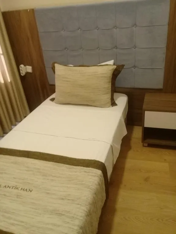 Tek Kişilik,Şehir Manzaralı