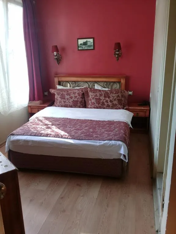 Tek Kişilik,Şehir Manzaralı
