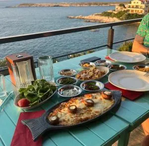 Akvaryum Otel Karaburun