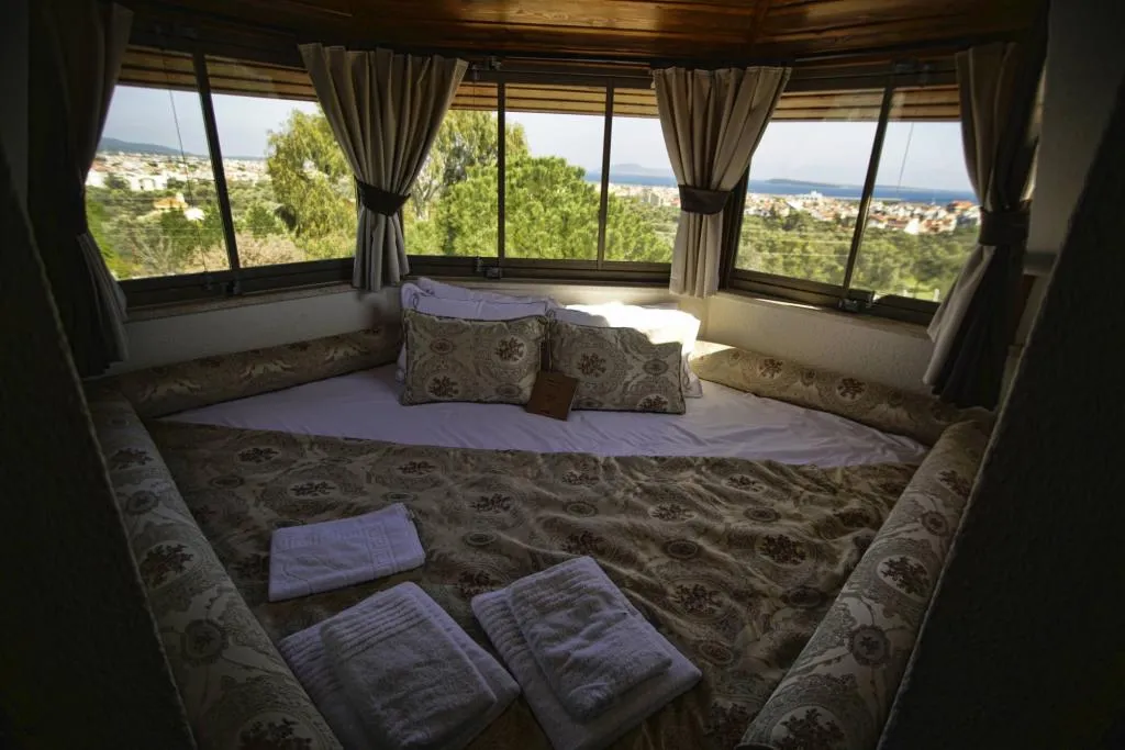 Çatı Katı Standart Oda,Deniz Manzaralı