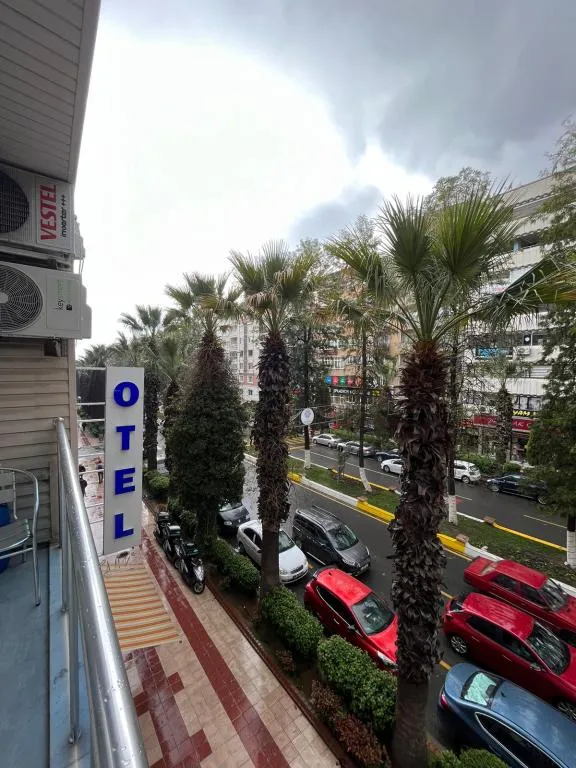 Üç Kişilik Oda