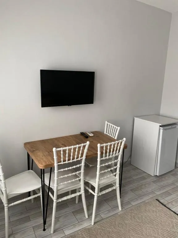 DENİZ MANZARALI 1+1