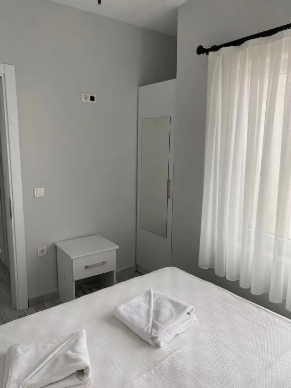 DENİZ MANZARALI 1+1