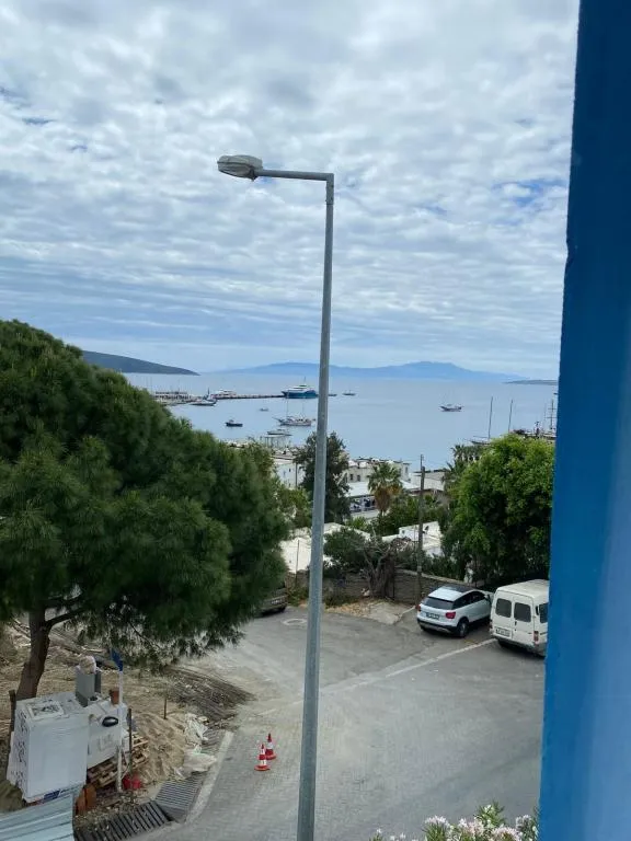 DENİZ MANZARALI 1+1