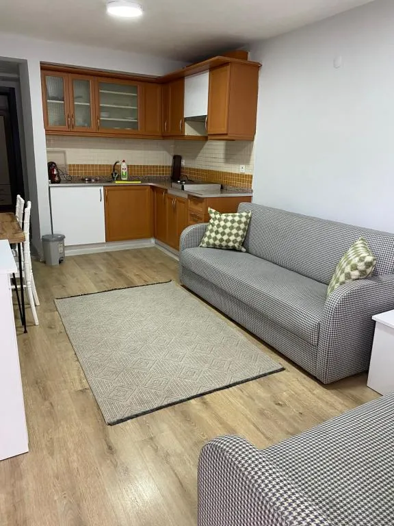 VERANDALI 1+1