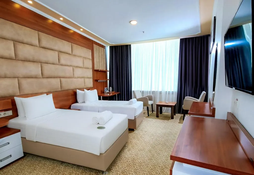 Twin,Şehir Manzaralı