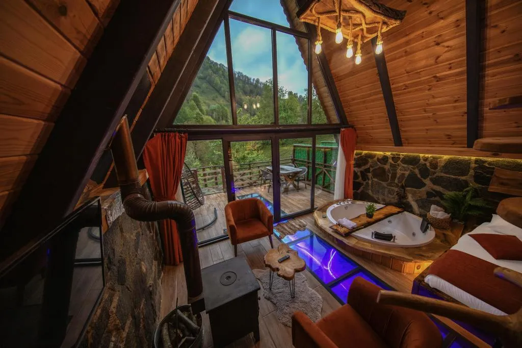 Jakuzili Şömineli Bungalow,Dağ Manzaralı,Jakuzili