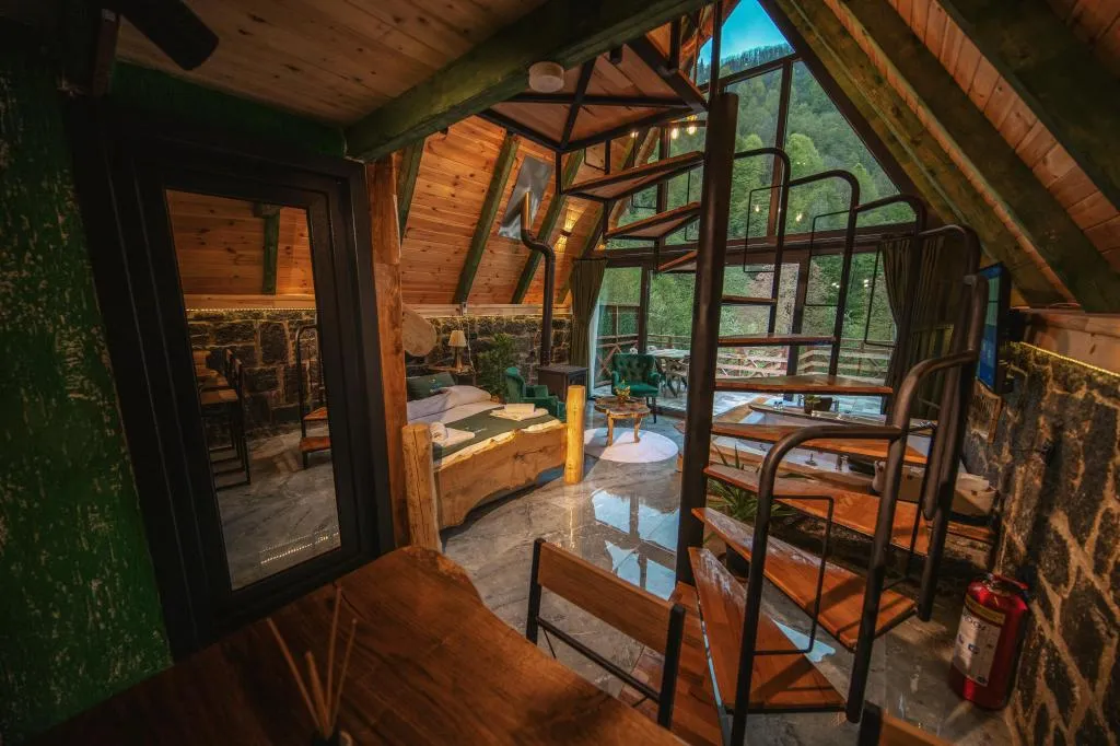 Bungalow 4 Kişilik Oda,Dağ Manzaralı,Balkon veya Teraslı