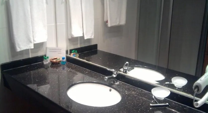 Loft,Havuz veya Bahçe Manzaralı