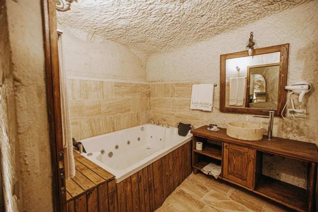 109 Cave Suıte