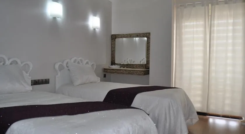 Standart İki Kişilik İki Ayrı Yataklı Oda