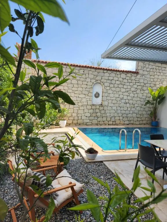 Villa 2+1 Oda-Özel Havuzlu