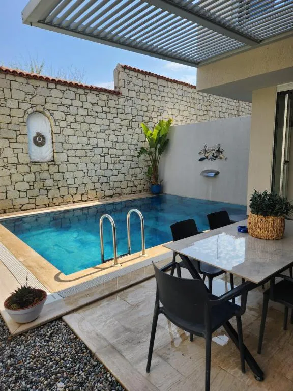 Villa 2+1 Oda-Özel Havuzlu