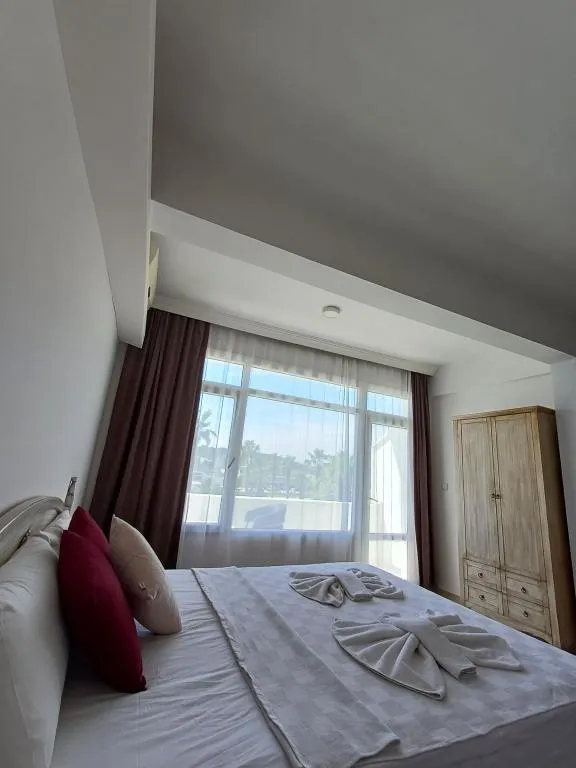 Çift Kişilik,Marina Manzaralı,Balkonlu