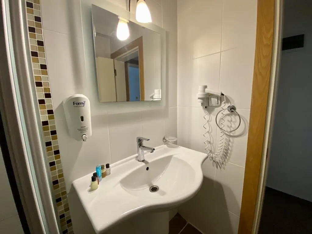 Suite,Kara ve Havuz Manzaralı,2. Kat
