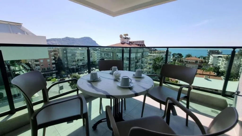 1 + 1 Daire,Deniz Manzaralı,Balkonlu