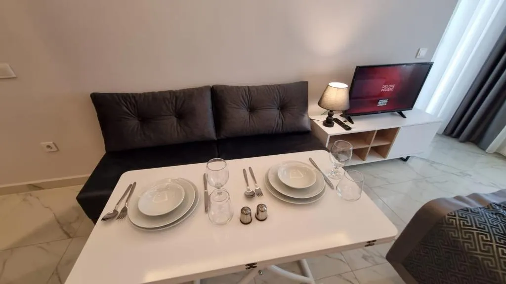 1+0 Daire,Kara Manzaralı,Balkonlu
