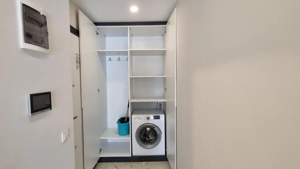1 + 1 Daire,Kara Manzaralı,Balkonlu