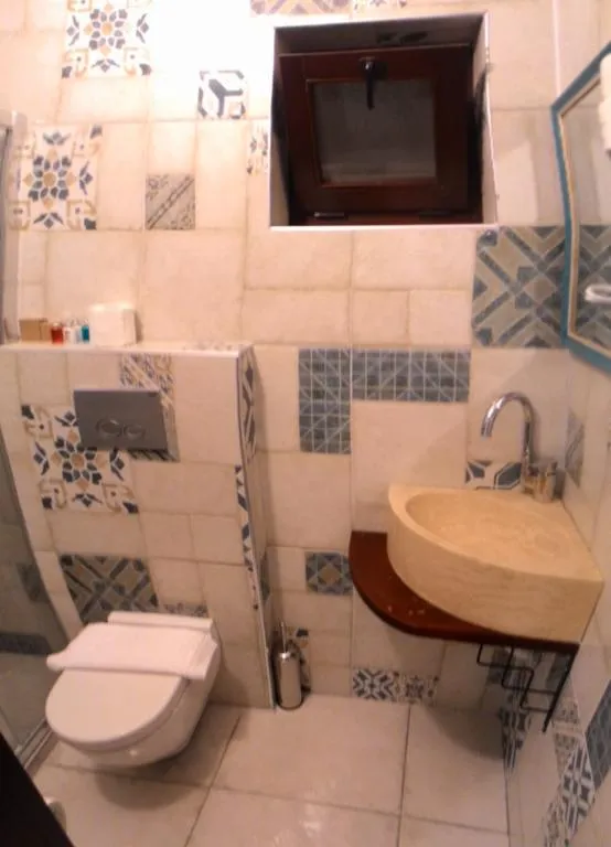 STANDART ÜÇ KİŞİLİK ODA