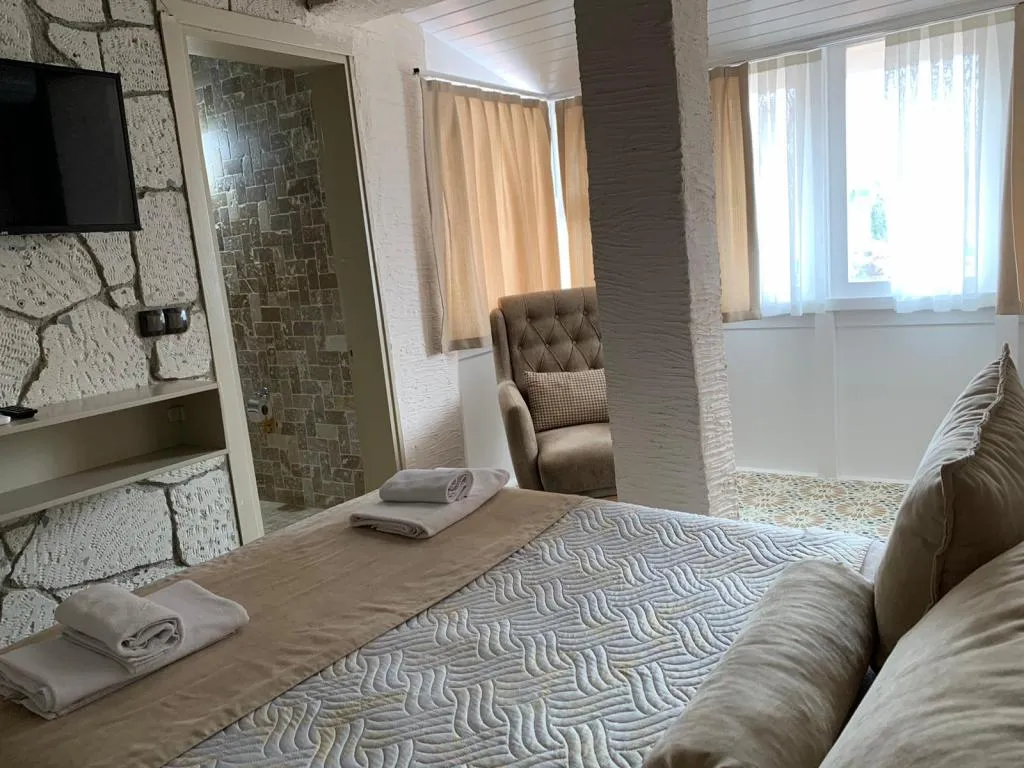 Cumbalı Oda,Bahçe Manzaralı
